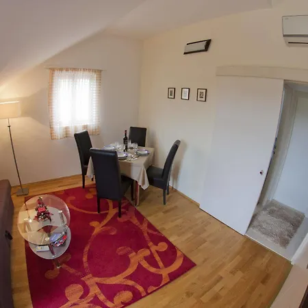 Green Park Apartment